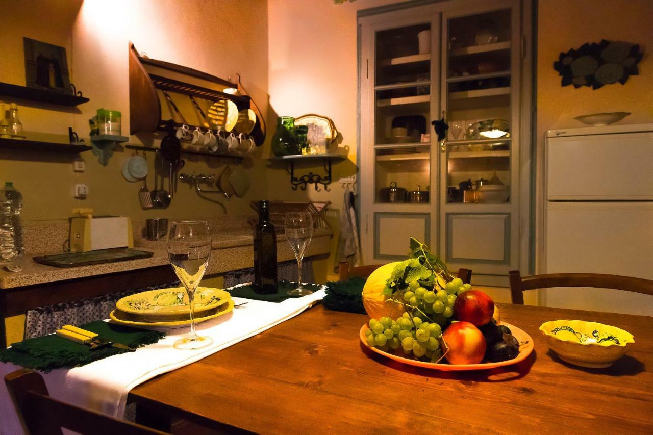 הוילה Vitiano La Casa Rosa מראה חיצוני תמונה